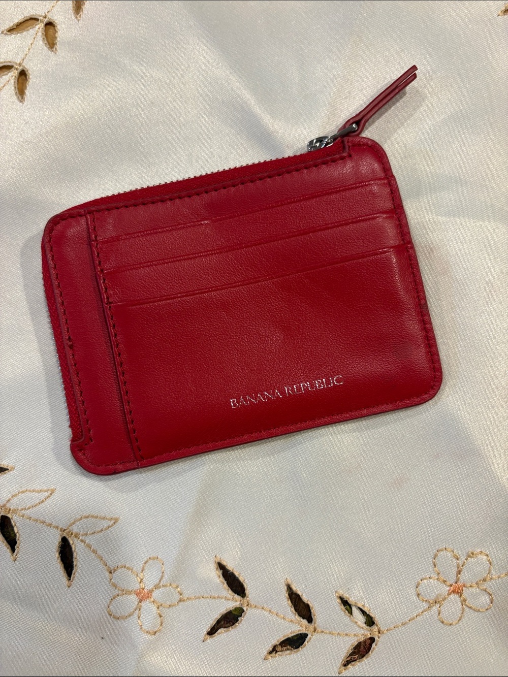 Banana Republic Crimson Leather Zip Card Holder